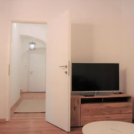Apartment Aida *